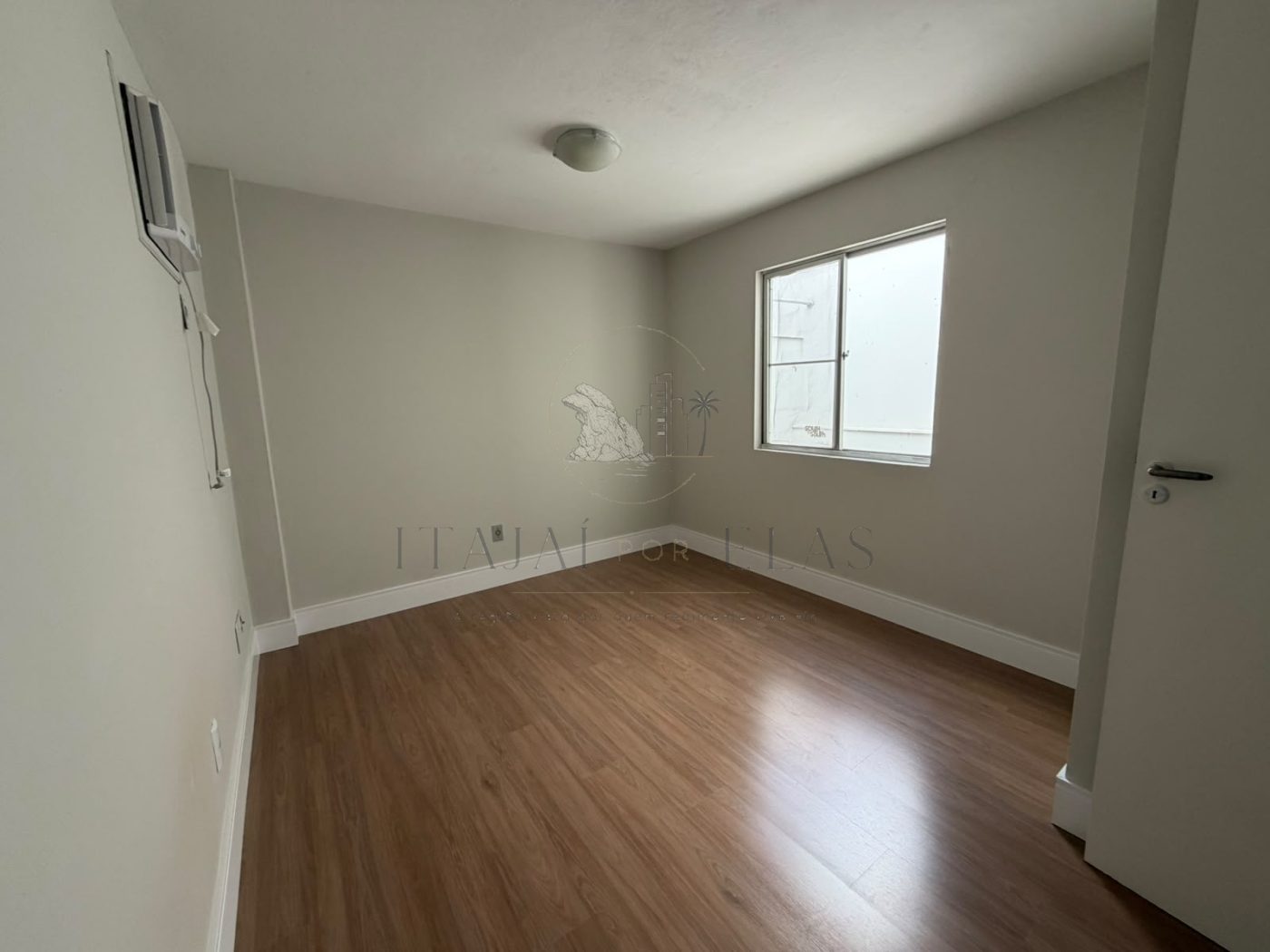 Apartamento 3 quartos para Venda no bairro Ariribá em Balneário Camboriú