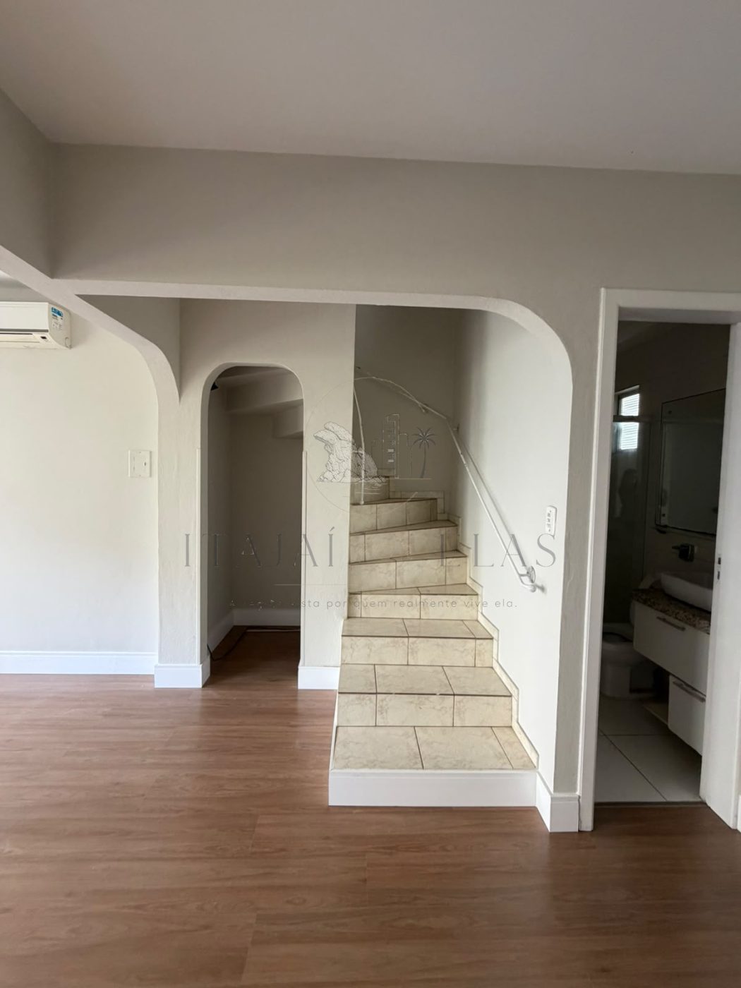 Apartamento 3 quartos para Venda no bairro Ariribá em Balneário Camboriú