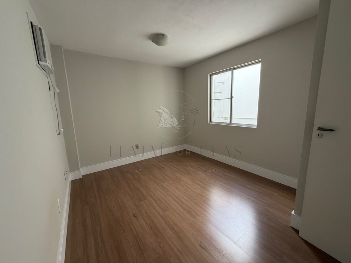 Apartamento 3 quartos para Venda no bairro Ariribá em Balneário Camboriú