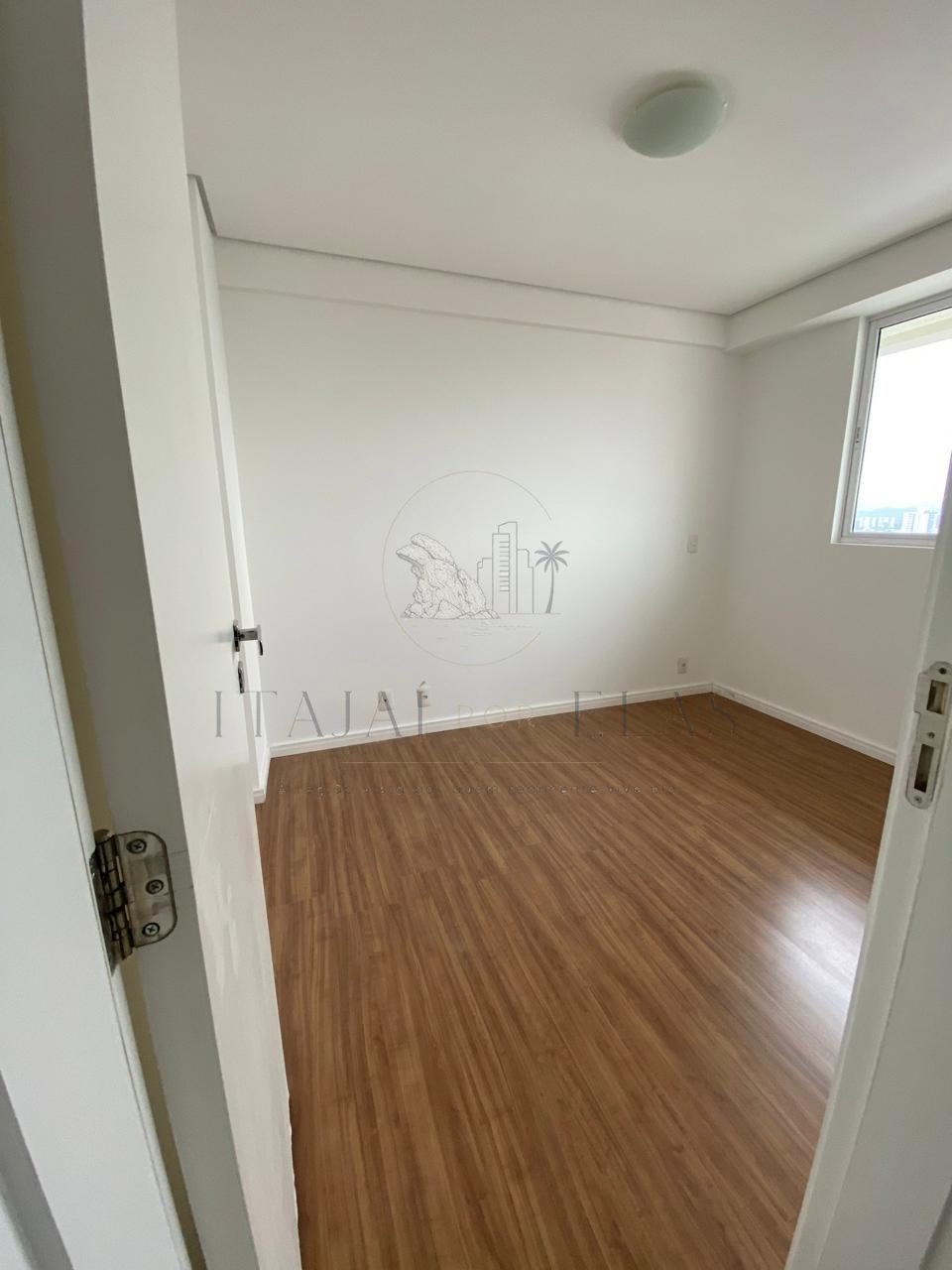 Apartamento 2 quartos para Venda no bairro São Judas em Itajaí