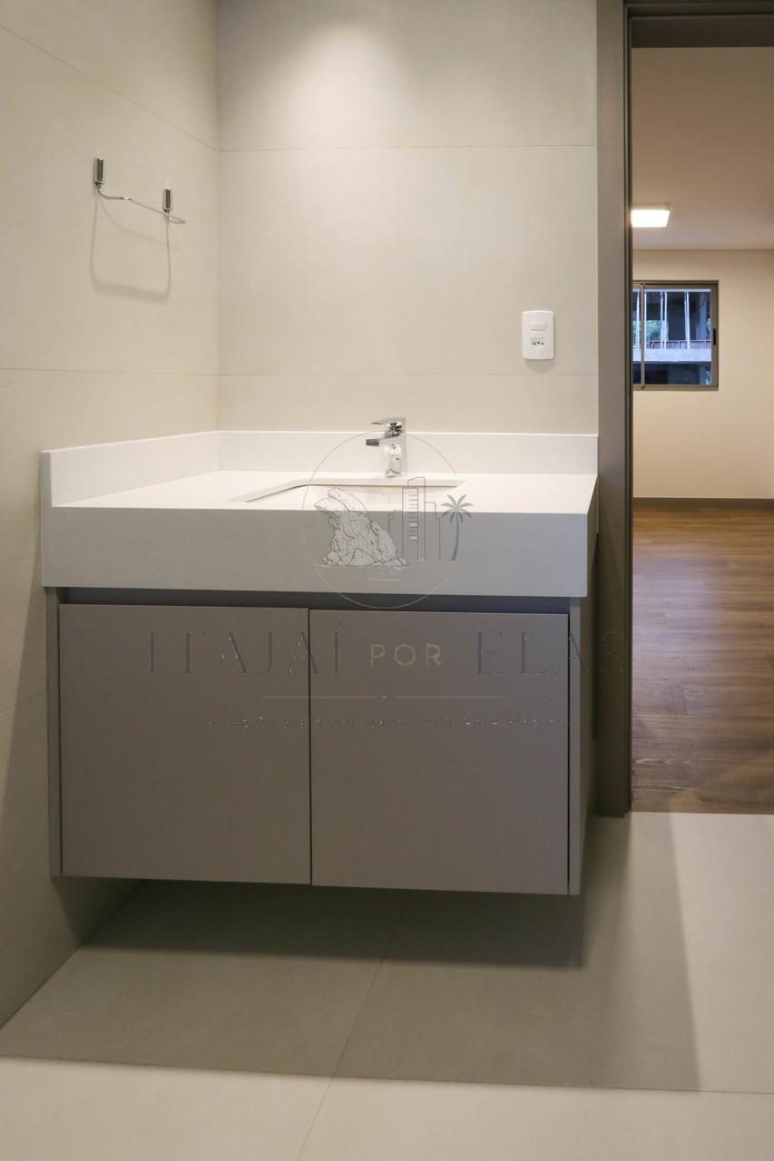 Apartamento 2 quartos para Venda no bairro Praia Brava de Itajaí em Itajaí
