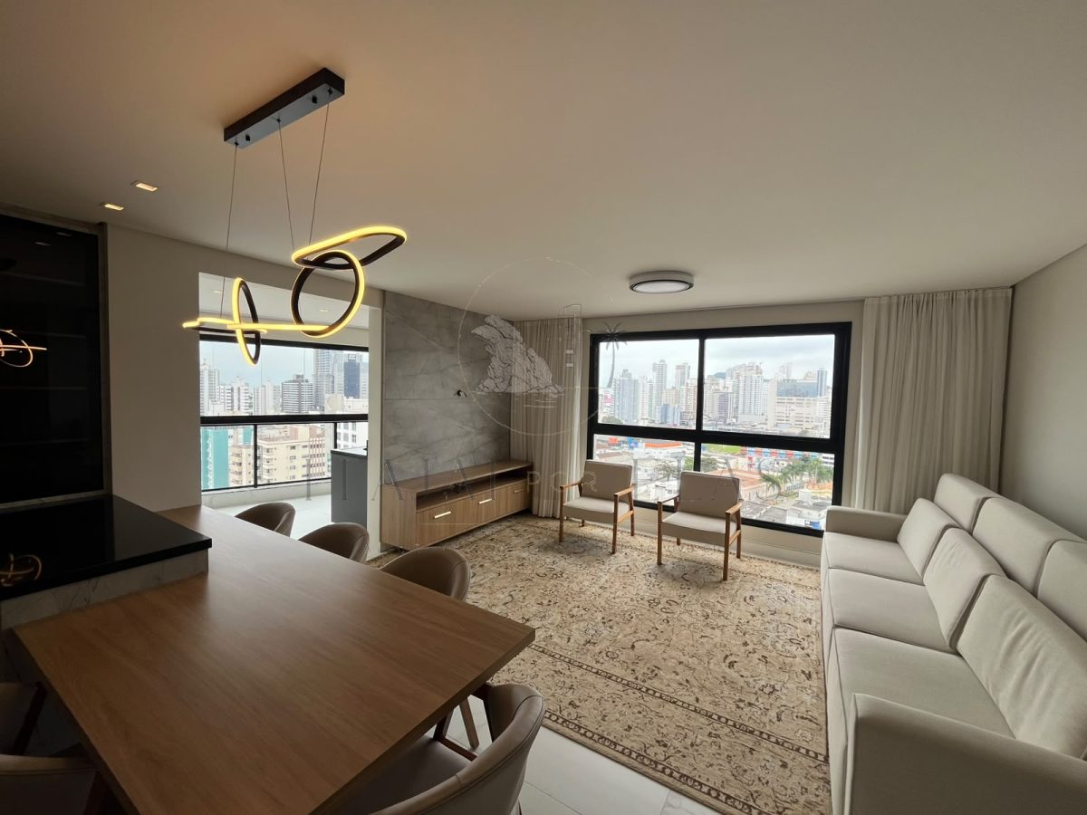 Apartamento 2 suítes para Venda no bairro Centro em Itajaí