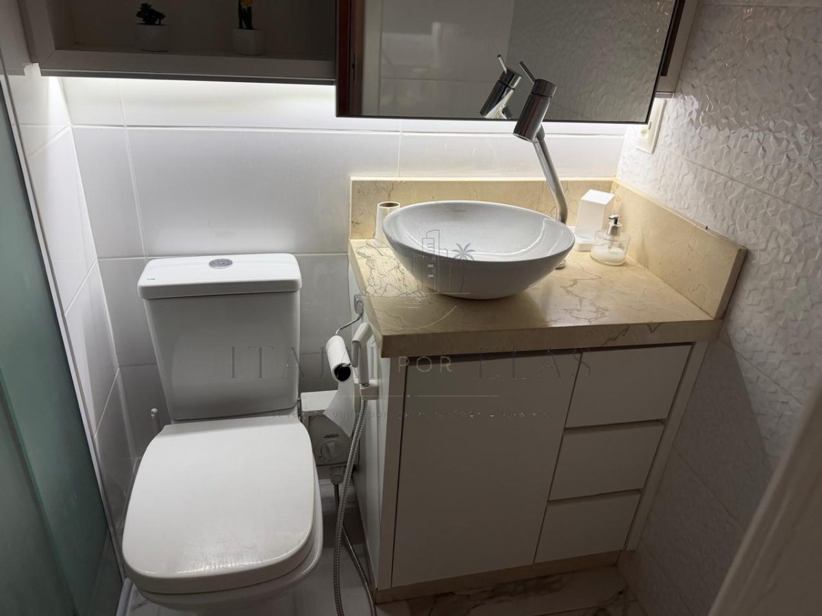 Apartamento 2 quartos para Venda no bairro Centro em Balneário Camboriú