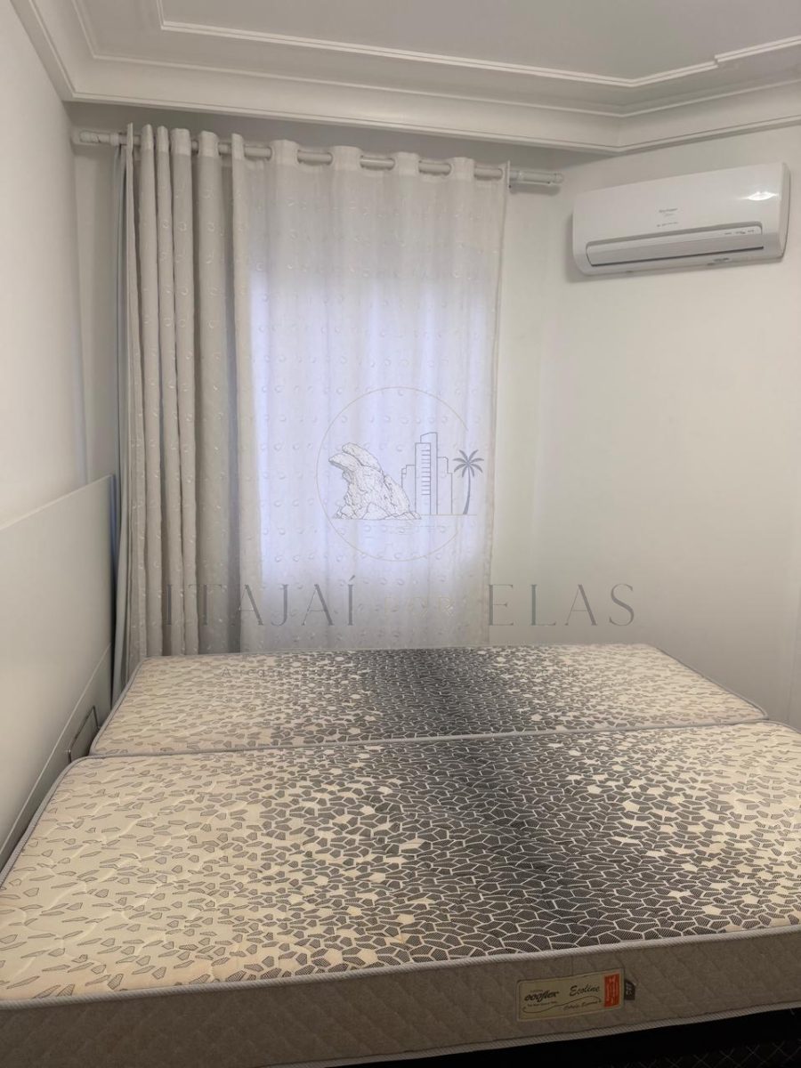 Apartamento 2 quartos para Venda no bairro Centro em Balneário Camboriú