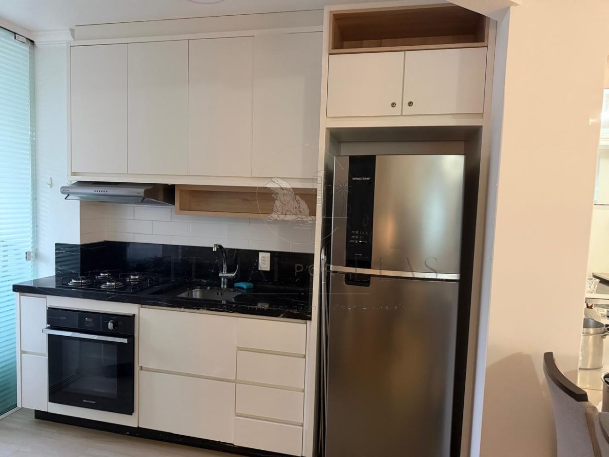 Apartamento 2 quartos para Venda no bairro Centro em Balneário Camboriú