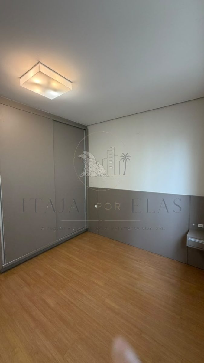 Apartamento 3 quartos para Venda no bairro Centro em Itajaí