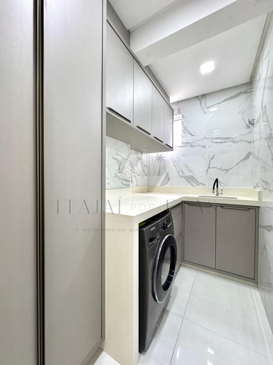 Apartamento 4 suítes para Venda no bairro Pioneiros em Balneário Camboriú