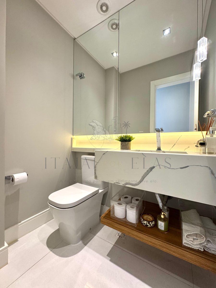 Apartamento 4 suítes para Venda no bairro Pioneiros em Balneário Camboriú