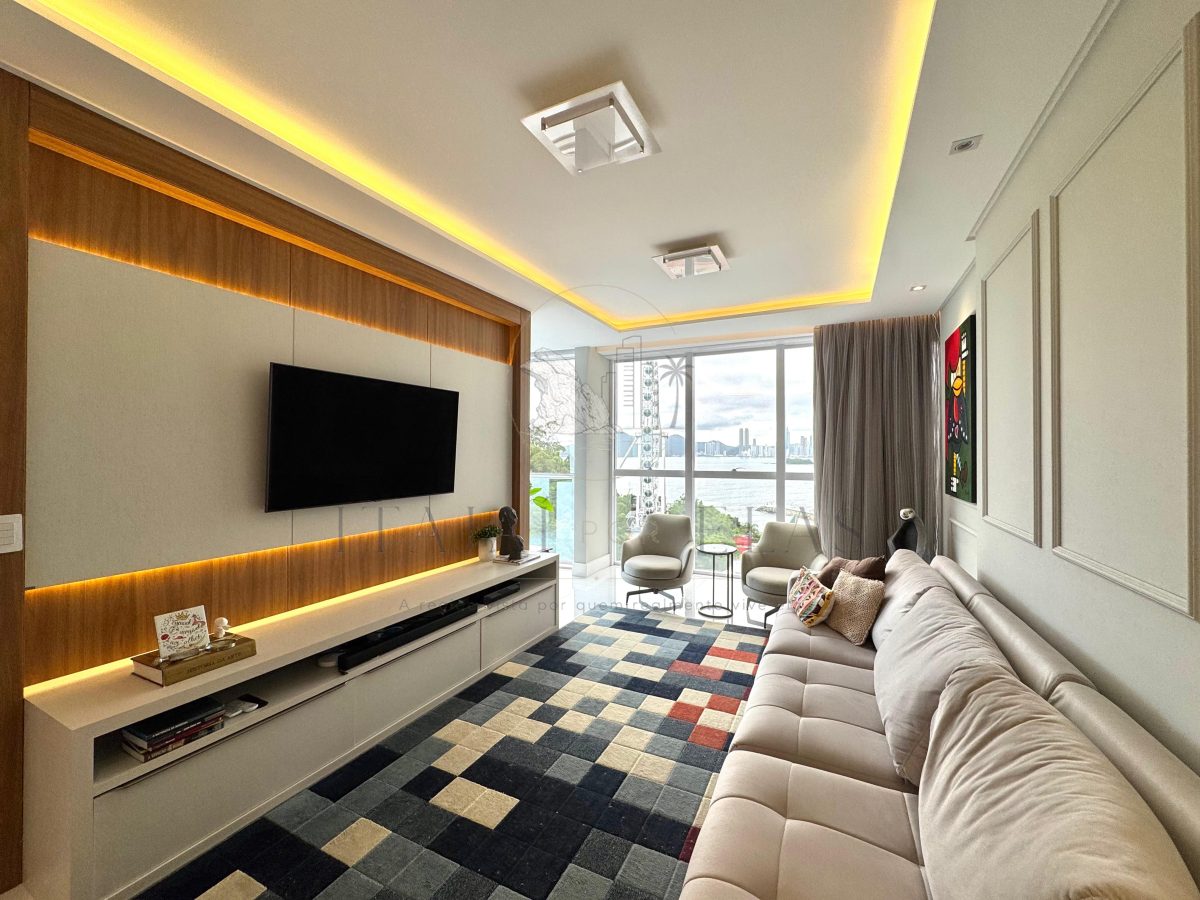 Apartamento 4 suítes para Venda no bairro Pioneiros em Balneário Camboriú
