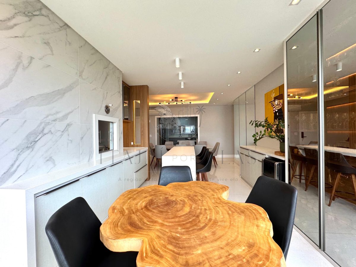 Apartamento 4 suítes para Venda no bairro Pioneiros em Balneário Camboriú