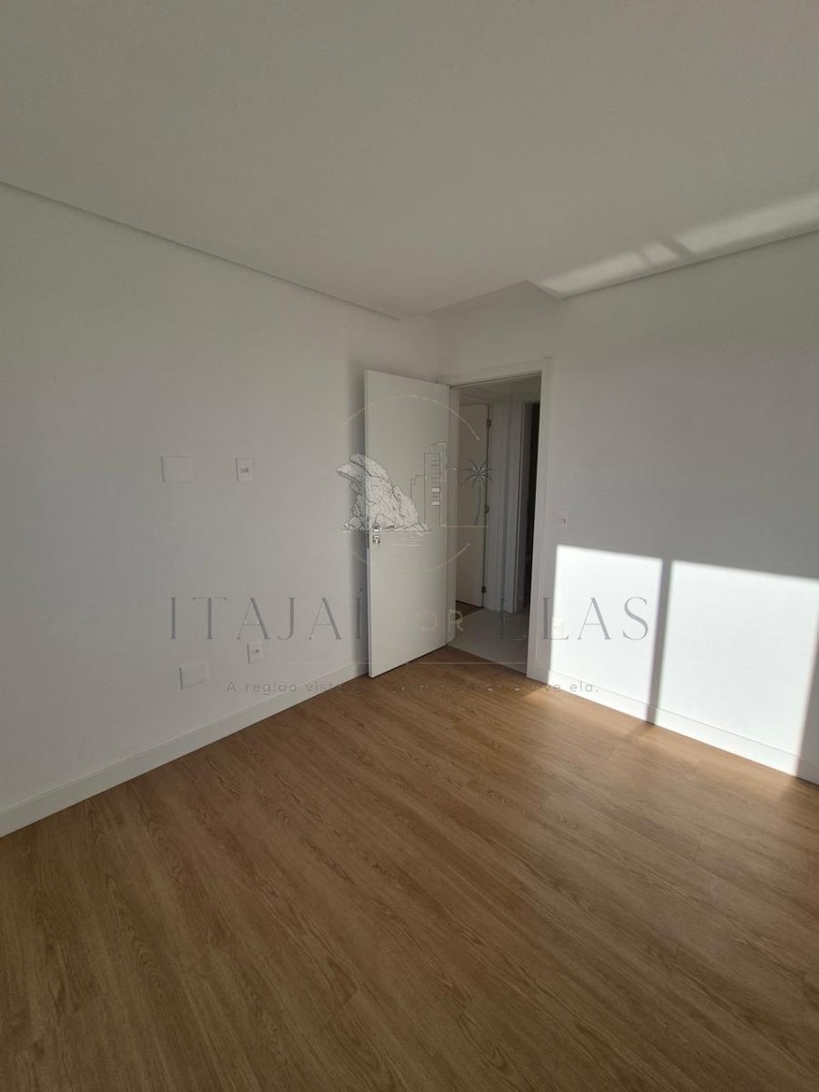 Apartamento 3 quartos para Venda no bairro Vila Operária em Itajaí
