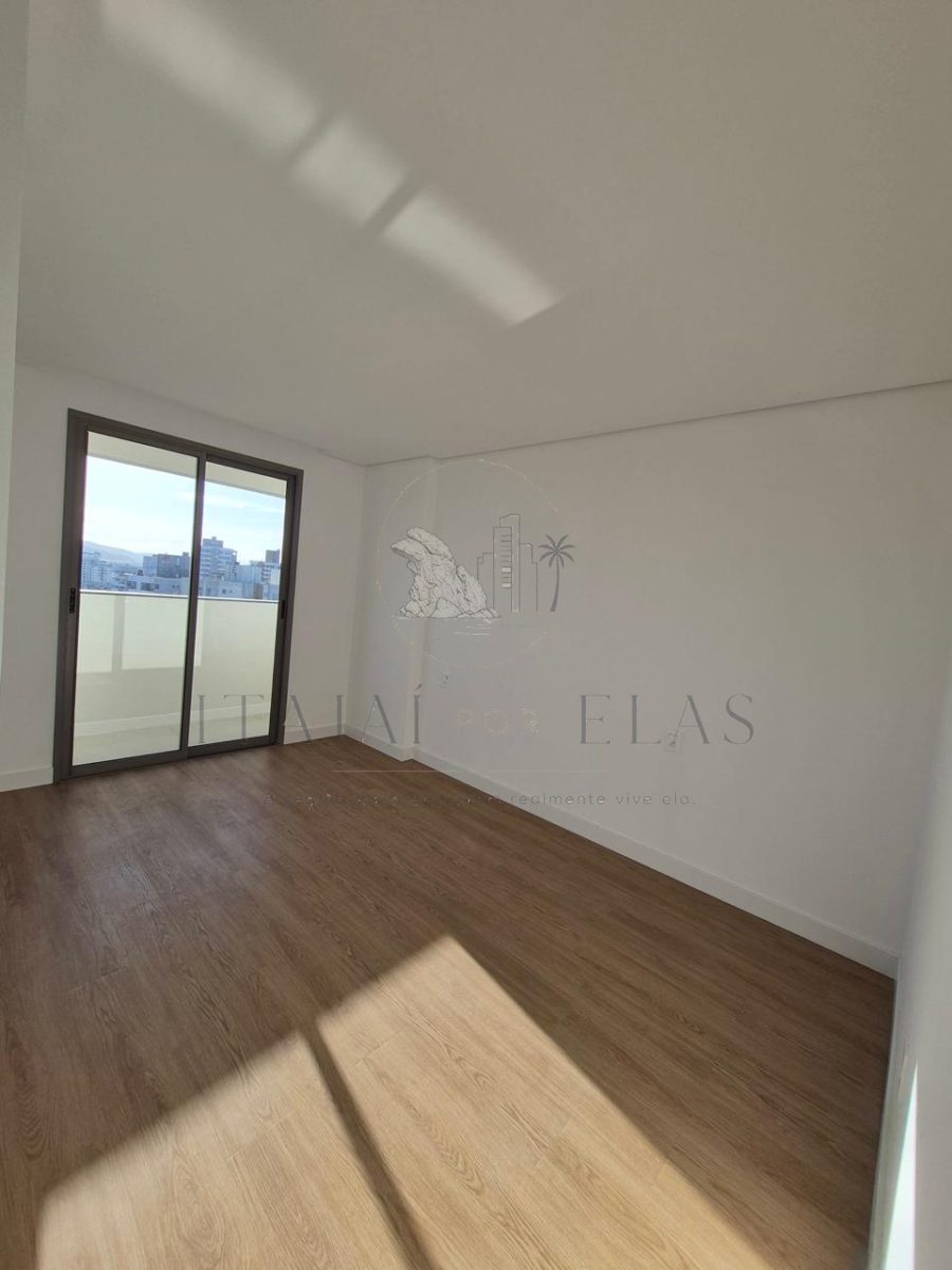 Apartamento 3 quartos para Venda no bairro Vila Operária em Itajaí