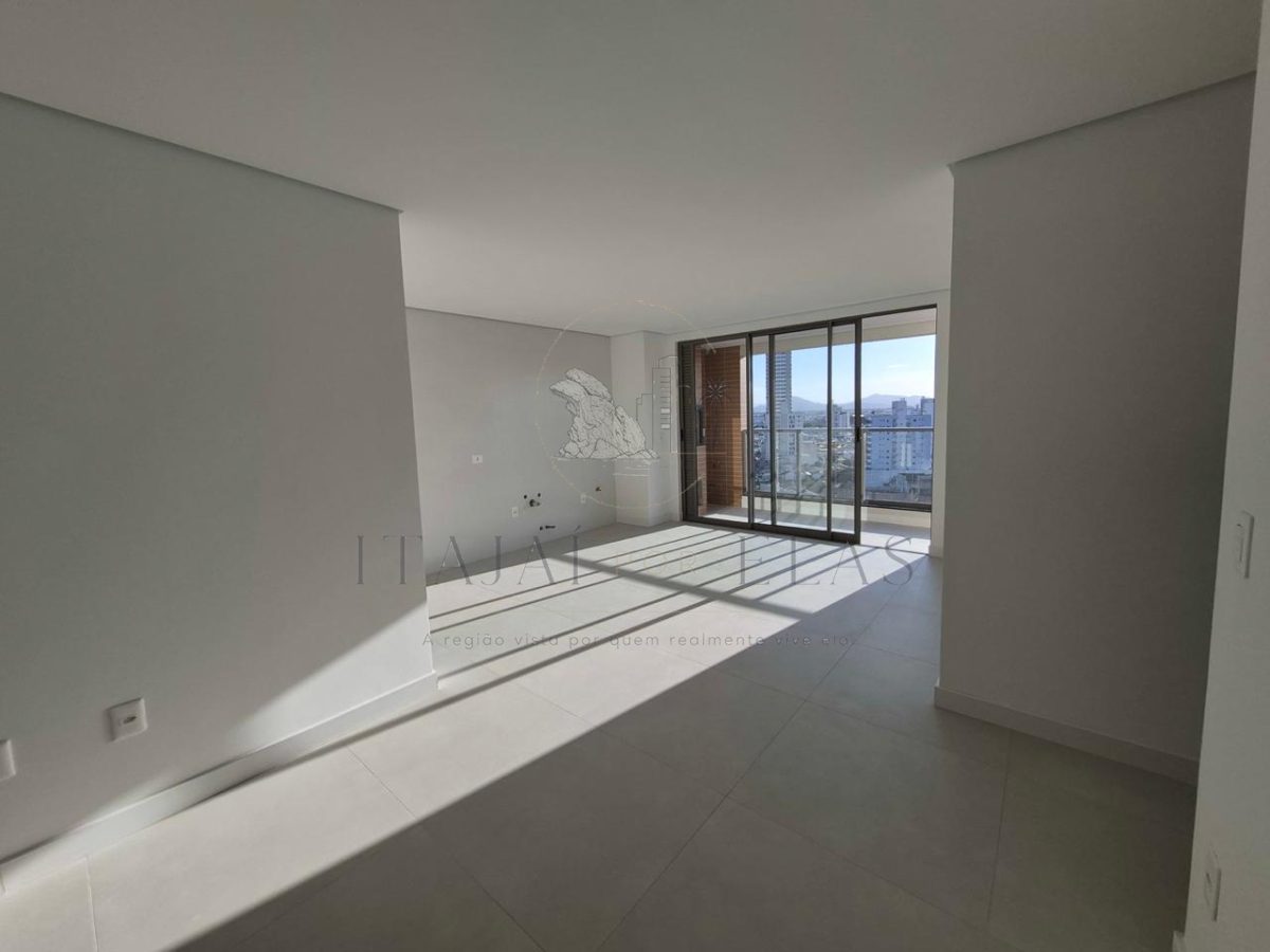 Apartamento 3 quartos para Venda no bairro Vila Operária em Itajaí