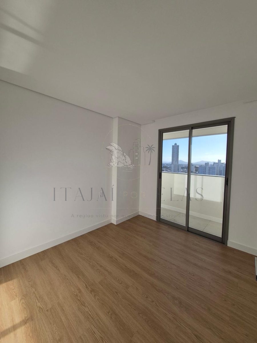 Apartamento 3 quartos para Venda no bairro Vila Operária em Itajaí