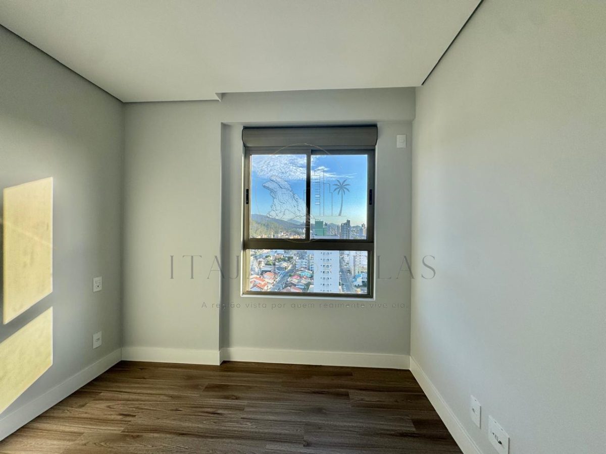 Apartamento 3 quartos para Venda no bairro Centro em Itajaí