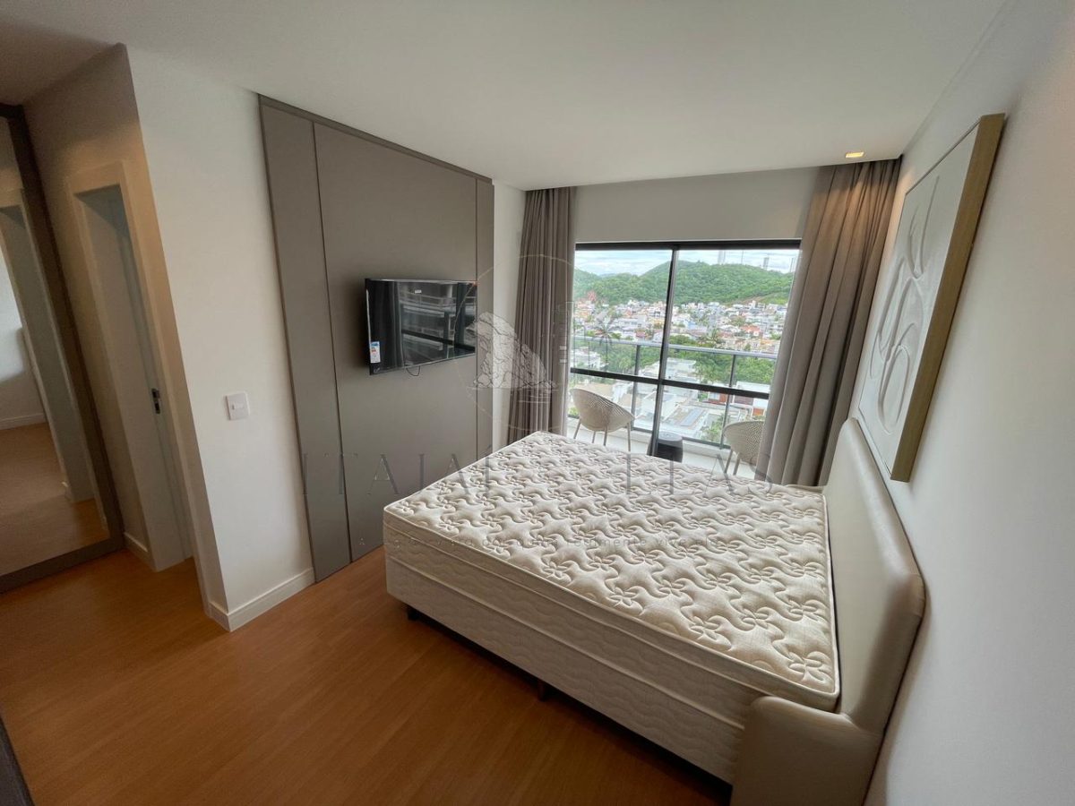 Apartamento na praia brava 2 dormitórios mobiliado 