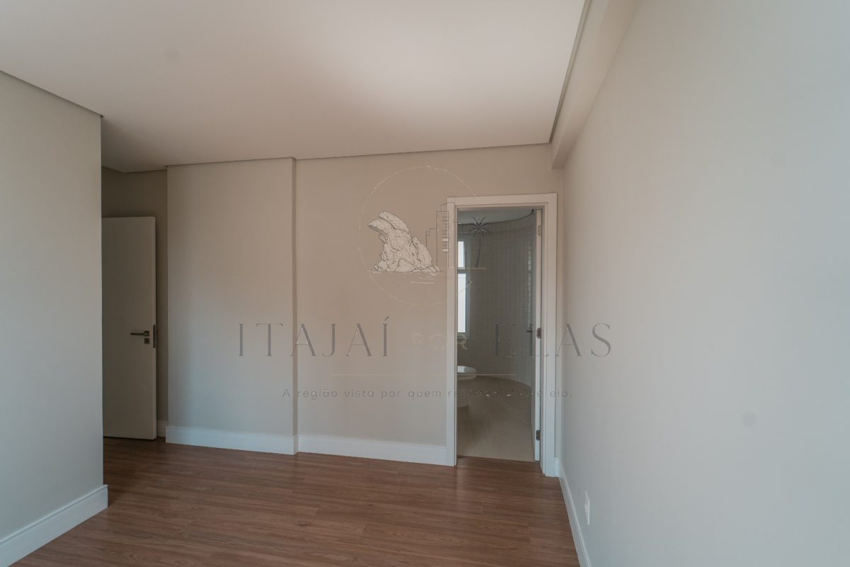 Apartamento 3 suítes para Venda no bairro Fazenda em Itajaí