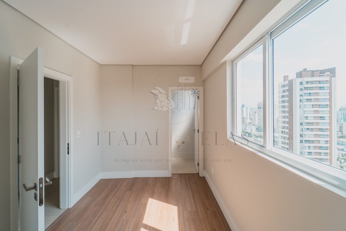 Apartamento 3 suítes para Venda no bairro Fazenda em Itajaí