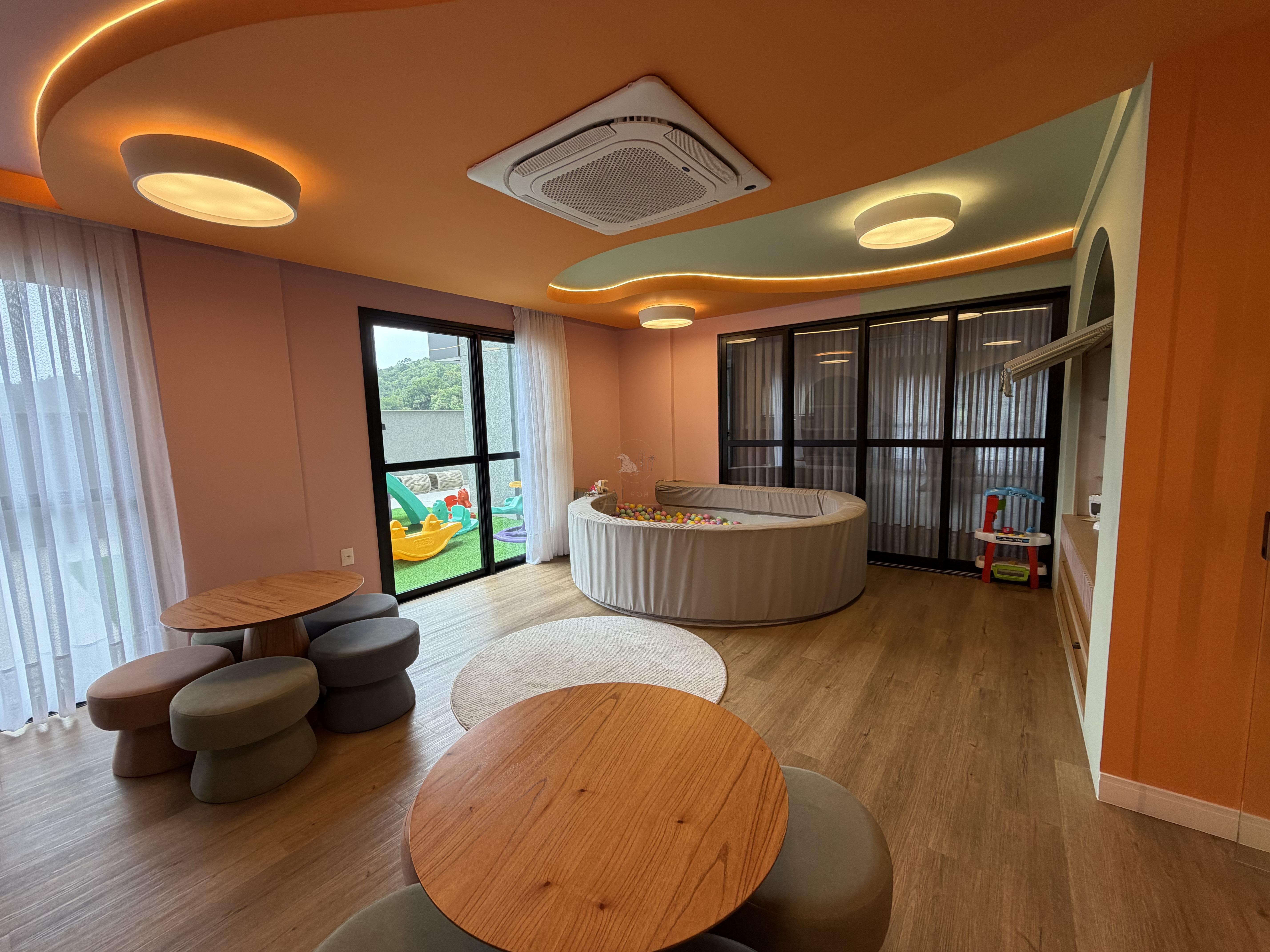 Apartamento 2 quartos para Venda no bairro Praia dos Amores em Balneário Camboriú