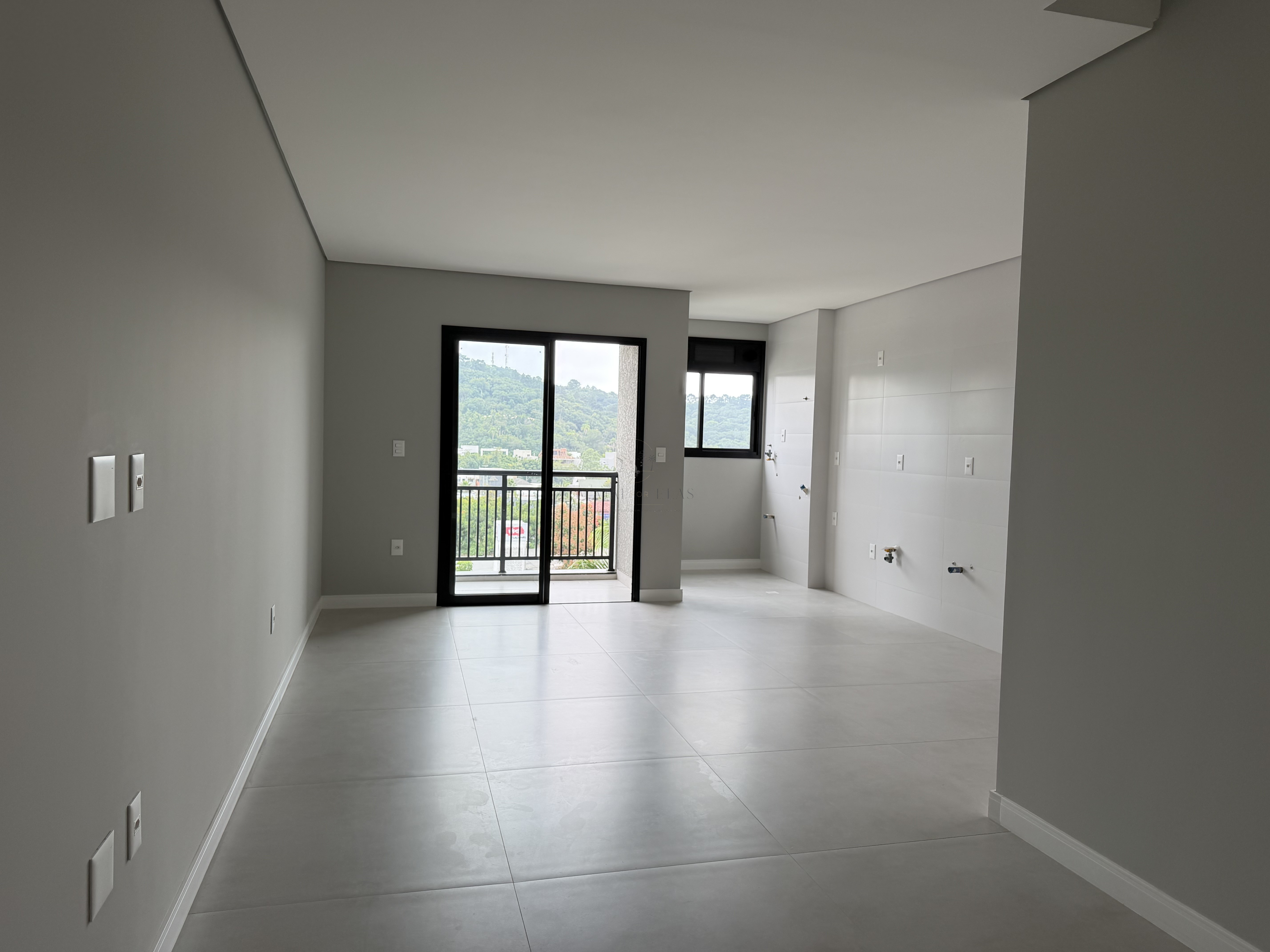 Apartamento 2 quartos para Venda no bairro Praia dos Amores em Balneário Camboriú